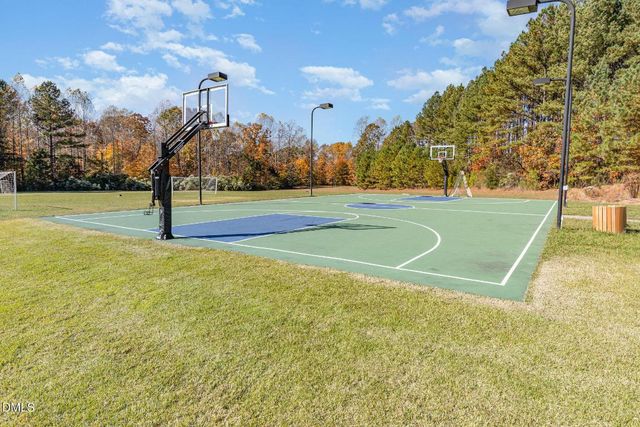 33 Willow Creek Court, Pittsboro, NC 27312