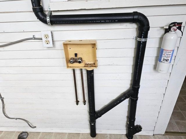 416 S Maple St, Colville, WA 99114