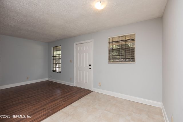 4417 KEN KNIGHT Drive N, Jacksonville, FL 32209