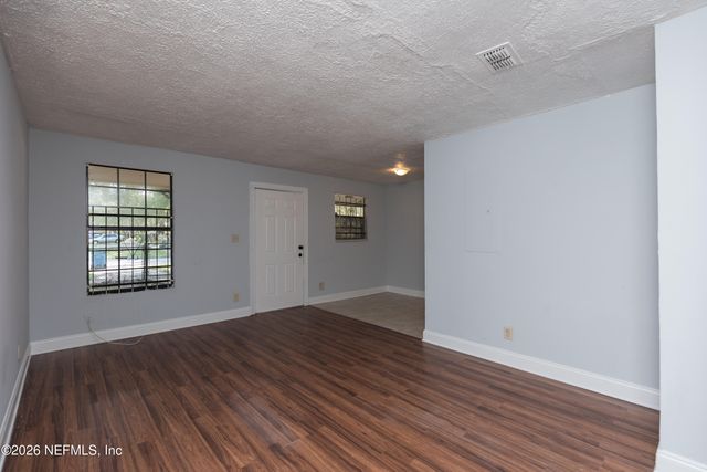 4417 KEN KNIGHT Drive N, Jacksonville, FL 32209