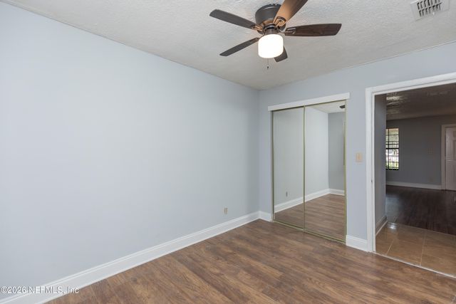 4417 KEN KNIGHT Drive N, Jacksonville, FL 32209