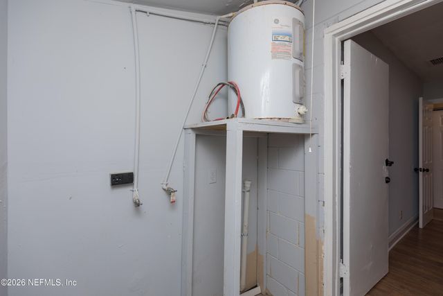 4417 KEN KNIGHT Drive N, Jacksonville, FL 32209