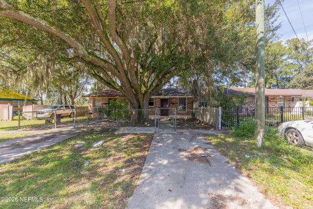 4417 KEN KNIGHT Drive N, Jacksonville, FL 32209