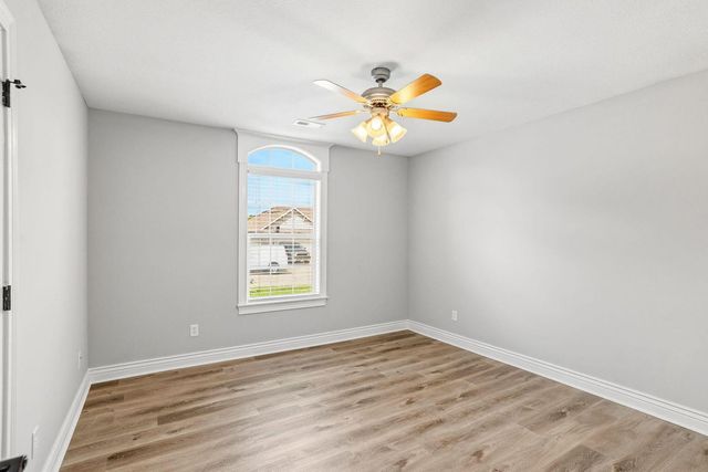 3002 BALLARD MILL DR, Columbia, MO 65203