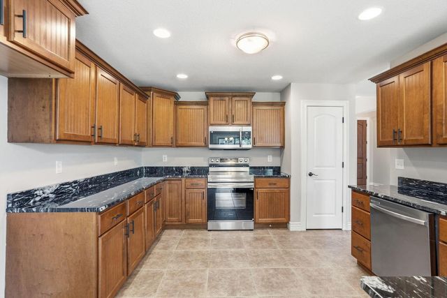 3002 BALLARD MILL DR, Columbia, MO 65203