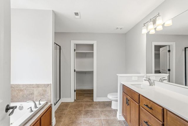 3002 BALLARD MILL DR, Columbia, MO 65203