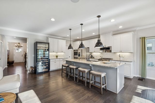 6820 Falls Ridge Ln, College Grove, TN 37046