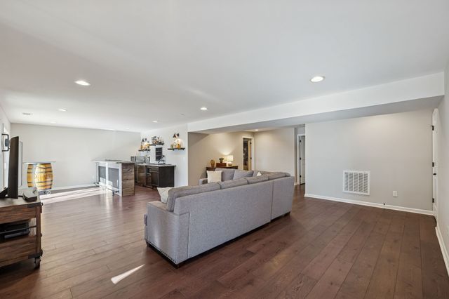 6820 Falls Ridge Ln, College Grove, TN 37046