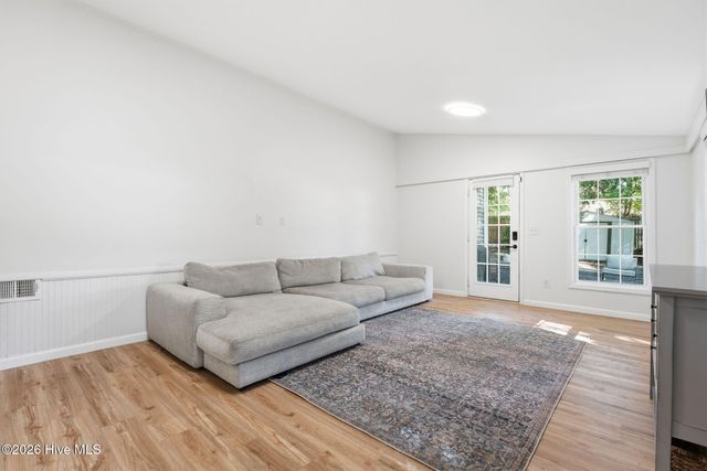 1425 Central Drive, Southern Pines, NC 28387