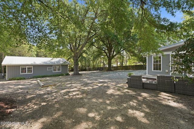 1425 Central Drive, Southern Pines, NC 28387