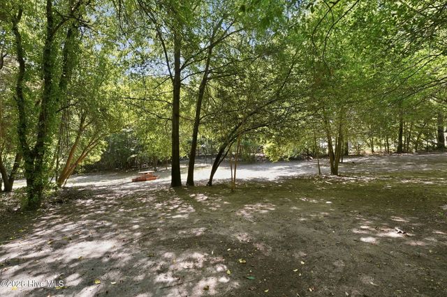 1425 Central Drive, Southern Pines, NC 28387