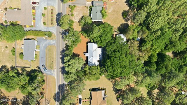 1425 Central Drive, Southern Pines, NC 28387
