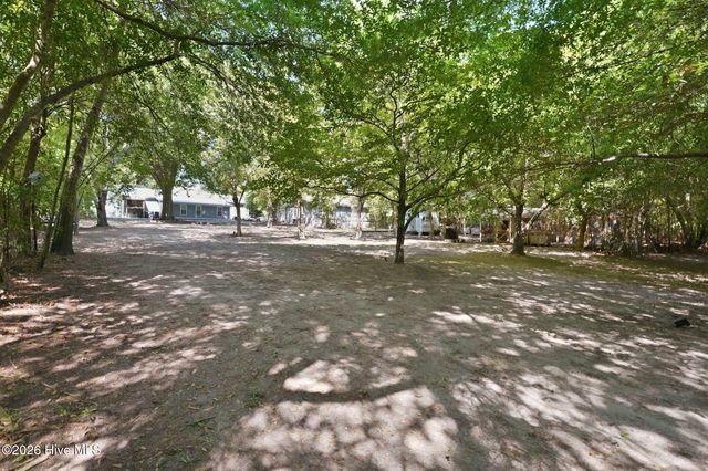 1425 Central Drive, Southern Pines, NC 28387