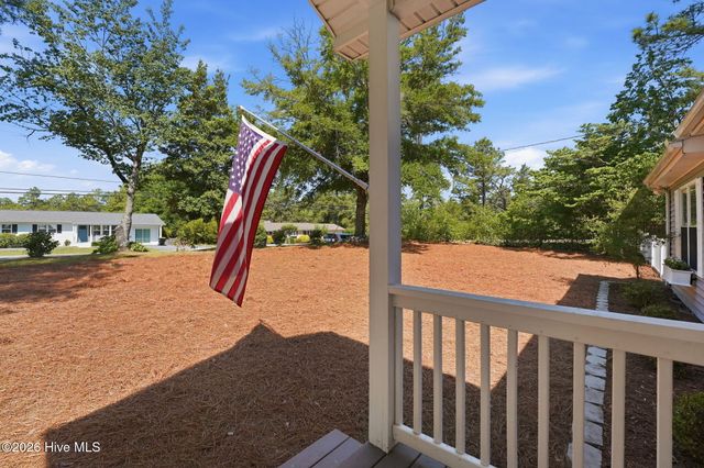 1425 Central Drive, Southern Pines, NC 28387