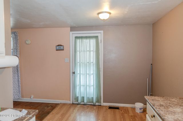 106 W 1st St, Hanover, IN 47243