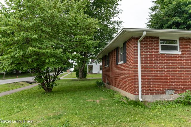 106 W 1st St, Hanover, IN 47243
