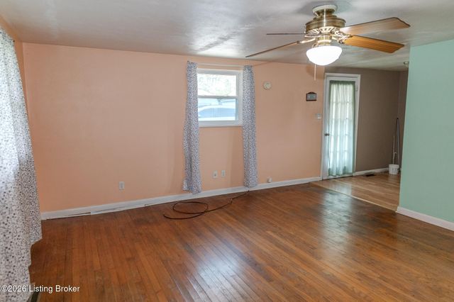 106 W 1st St, Hanover, IN 47243