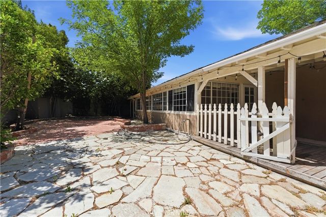 8356 Ducor Avenue, Canoga Park, CA 91304