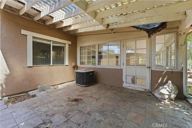 8356 Ducor Avenue, Canoga Park, CA 91304
