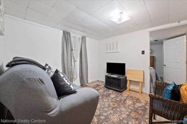 1364 Seward Street, Detroit, MI 48206