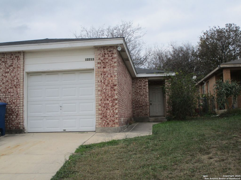 12213 Maverick Bluff, San Antonio, TX 78247