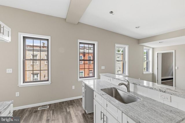 1001 S CAREY ST, Baltimore, MD 21223