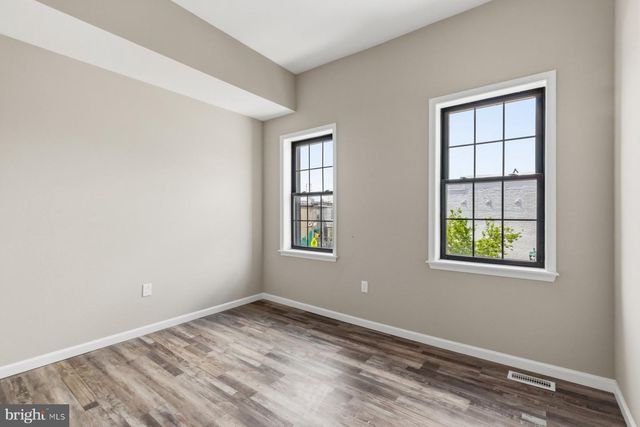 1001 S CAREY ST, Baltimore, MD 21223