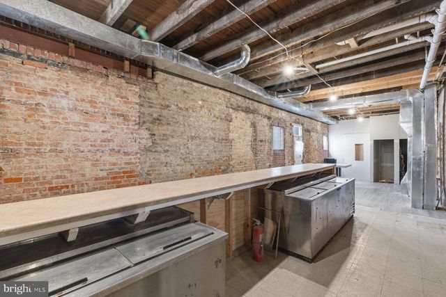 1001 S CAREY ST, Baltimore, MD 21223