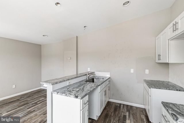 1001 S CAREY ST, Baltimore, MD 21223