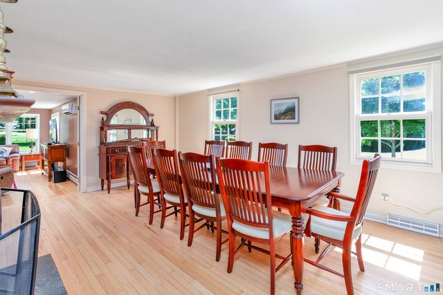 309 North Grand Street, Suffield, CT 06093