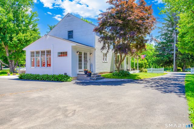 309 North Grand Street, Suffield, CT 06093