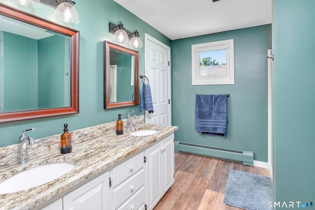 309 North Grand Street, Suffield, CT 06093