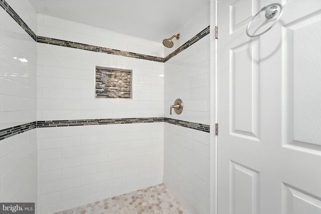1608 HOWARD, Baltimore, MD 21221