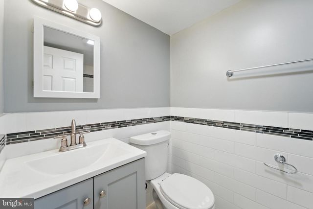 1608 HOWARD, Baltimore, MD 21221