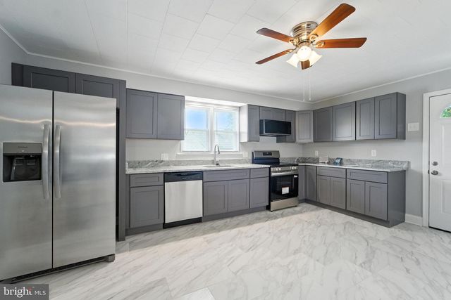 1608 HOWARD, Baltimore, MD 21221