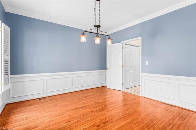 612 Rittenhouse Court, Winston-salem, NC 27104