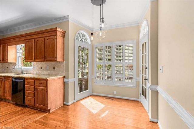 612 Rittenhouse Court, Winston-salem, NC 27104