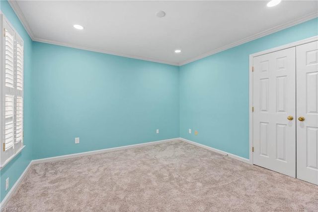 612 Rittenhouse Court, Winston-salem, NC 27104