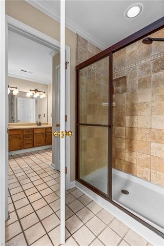 612 Rittenhouse Court, Winston-salem, NC 27104