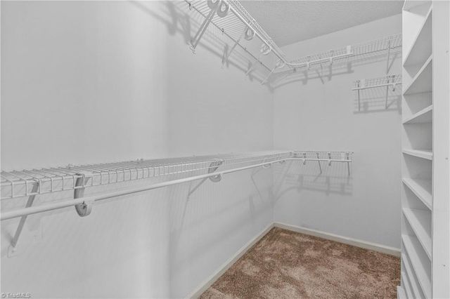 612 Rittenhouse Court, Winston-salem, NC 27104