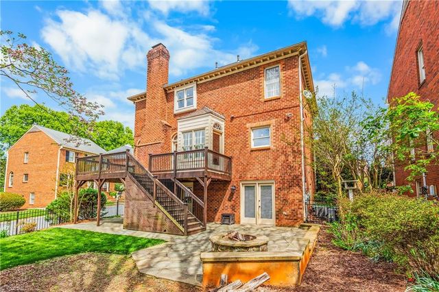 612 Rittenhouse Court, Winston-salem, NC 27104