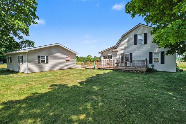 4559 S Maple Island Road, Hesperia, MI 49421