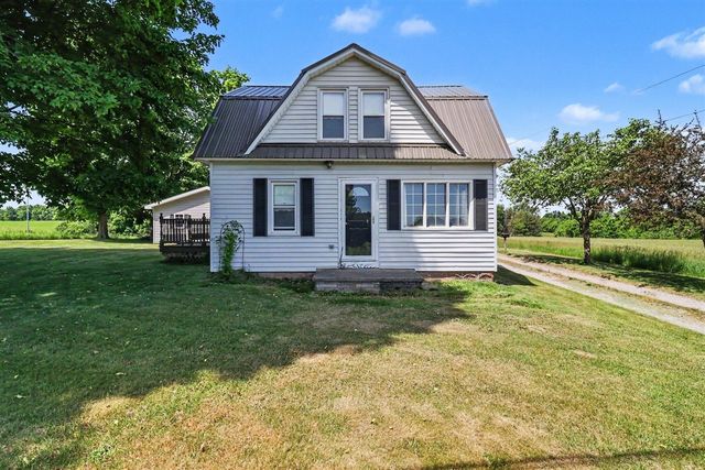 4559 S Maple Island Road, Hesperia, MI 49421