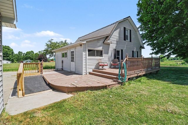4559 S Maple Island Road, Hesperia, MI 49421