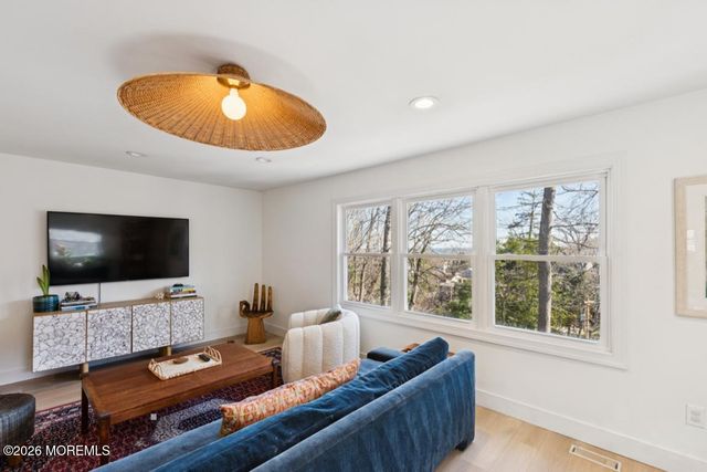 2 N Peak Street, Highlands, NJ 07732