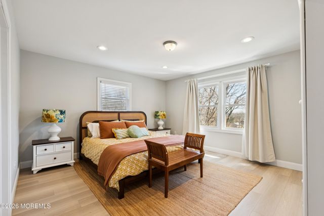 2 N Peak Street, Highlands, NJ 07732