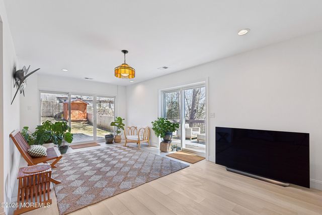 2 N Peak Street, Highlands, NJ 07732