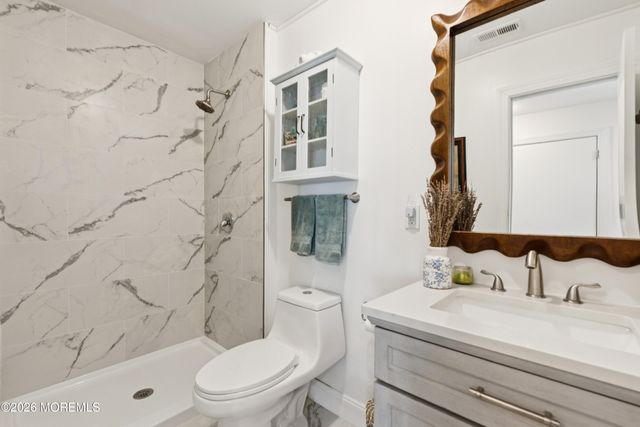 2 N Peak Street, Highlands, NJ 07732