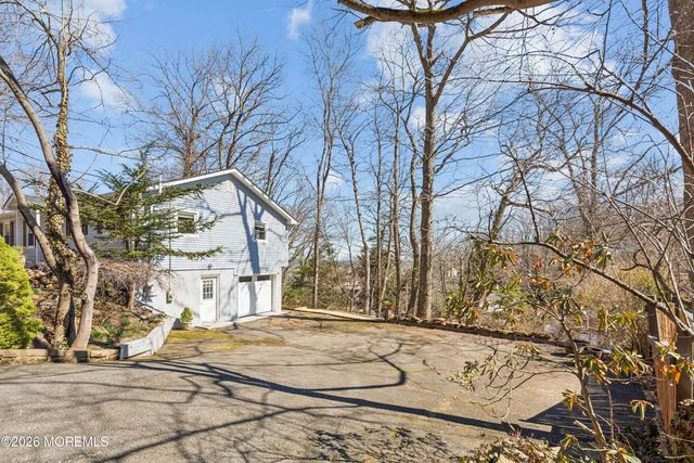 2 N Peak Street, Highlands, NJ 07732