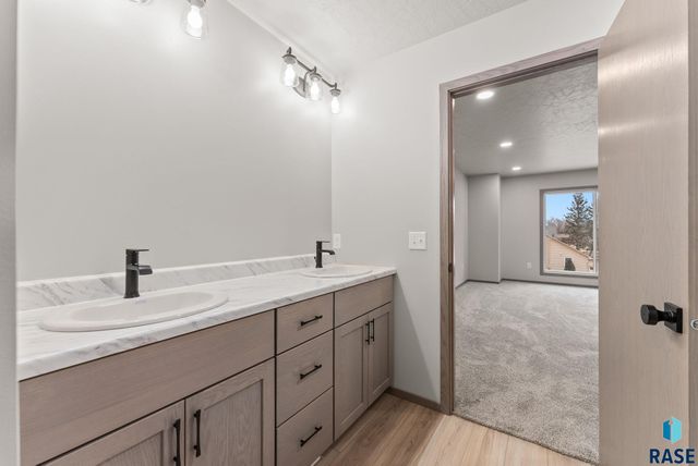 711 &713 N Dakota Ave Avenue, Dell Rapids, SD 57022